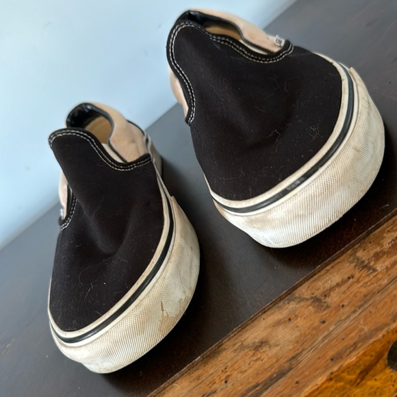 WORN ONCE ONLY - Vans - slip-ons - worn once only in a film shoot - excellent - Picture 5 of 11